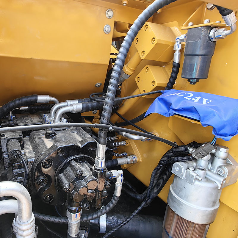 二手三一135挖掘机