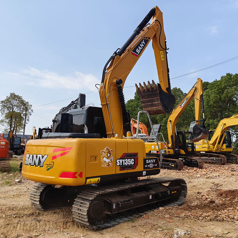 二手三一135挖掘机