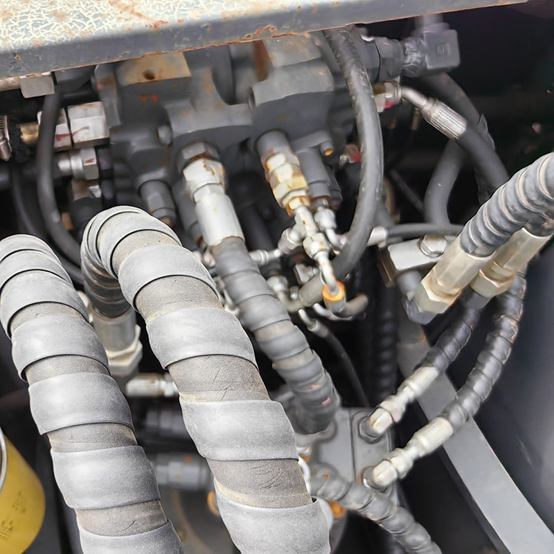 二手沃尔沃140挖掘机