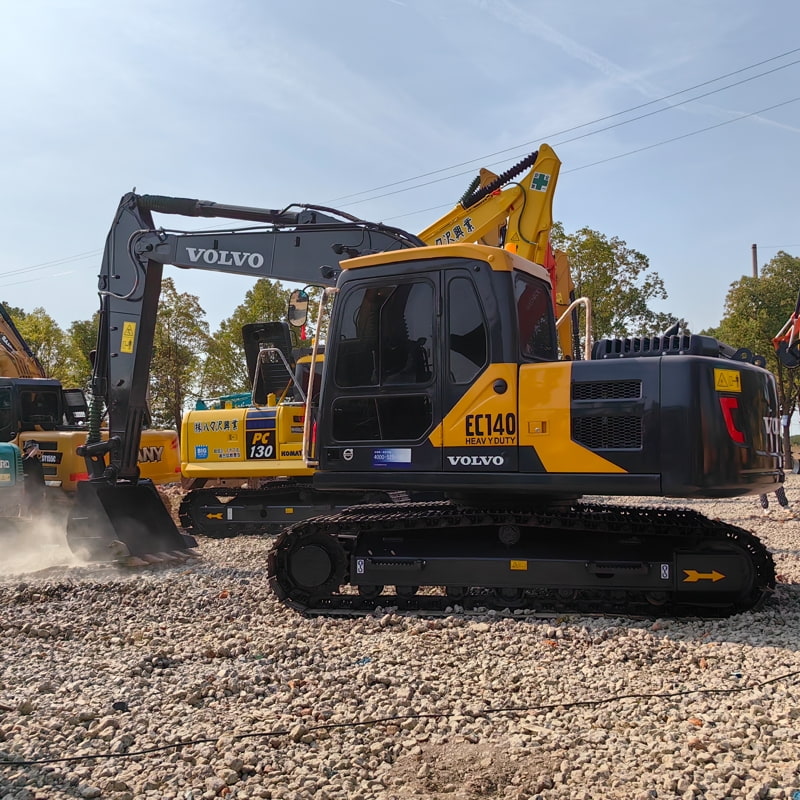 Used 沃尔沃140 excavator