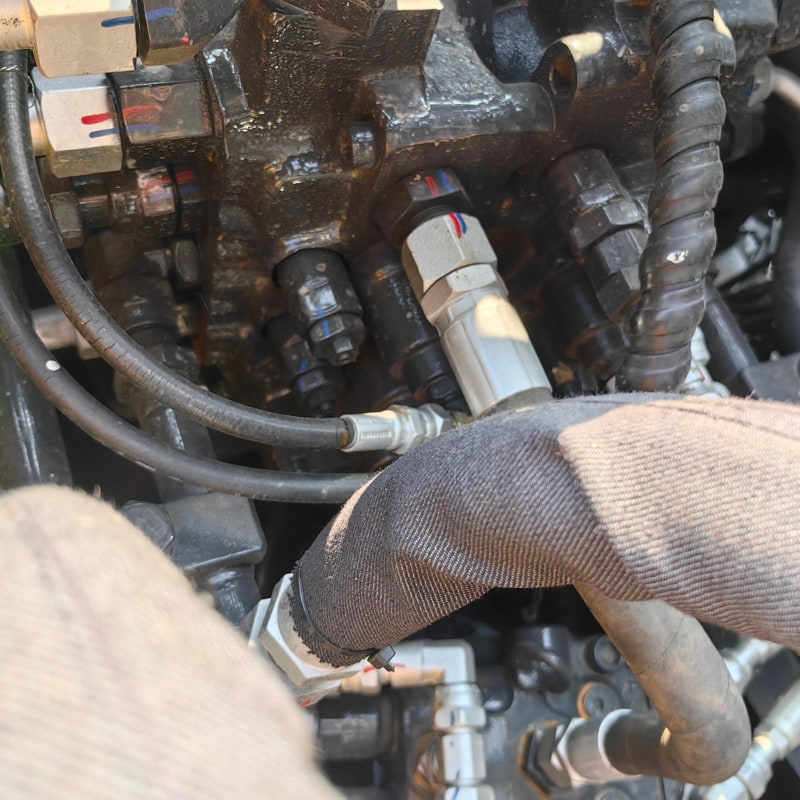 二手沃尔沃140挖掘机