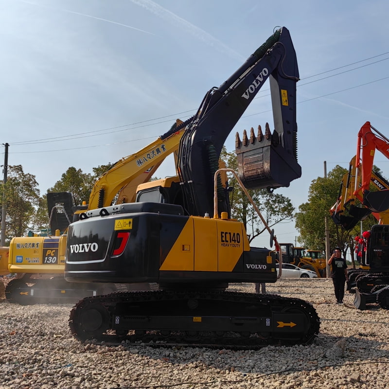 二手沃尔沃140挖掘机