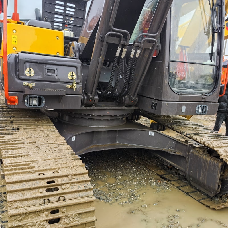 二手沃尔沃210挖掘机