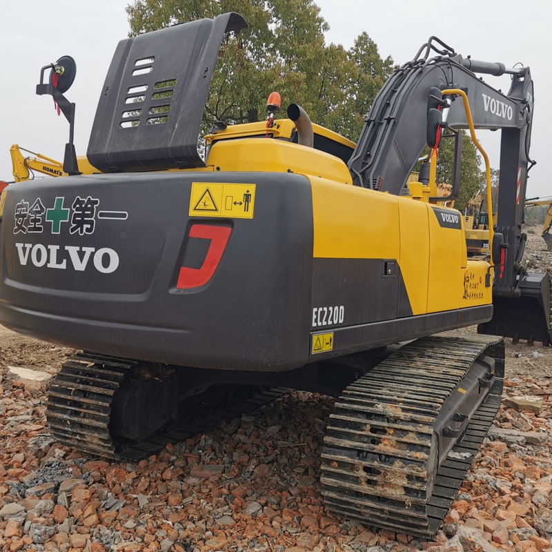 二手沃尔沃220D挖掘机