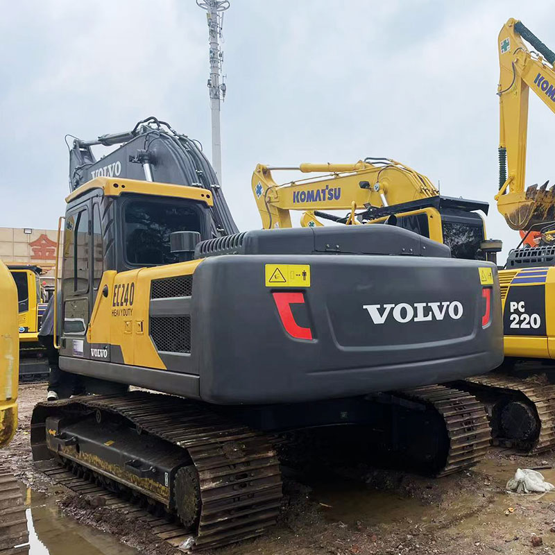 Used 沃尔沃240 excavator