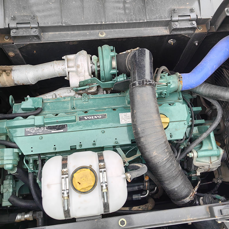 二手沃尔沃240挖掘机