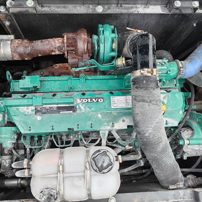 二手沃尔沃240挖掘机