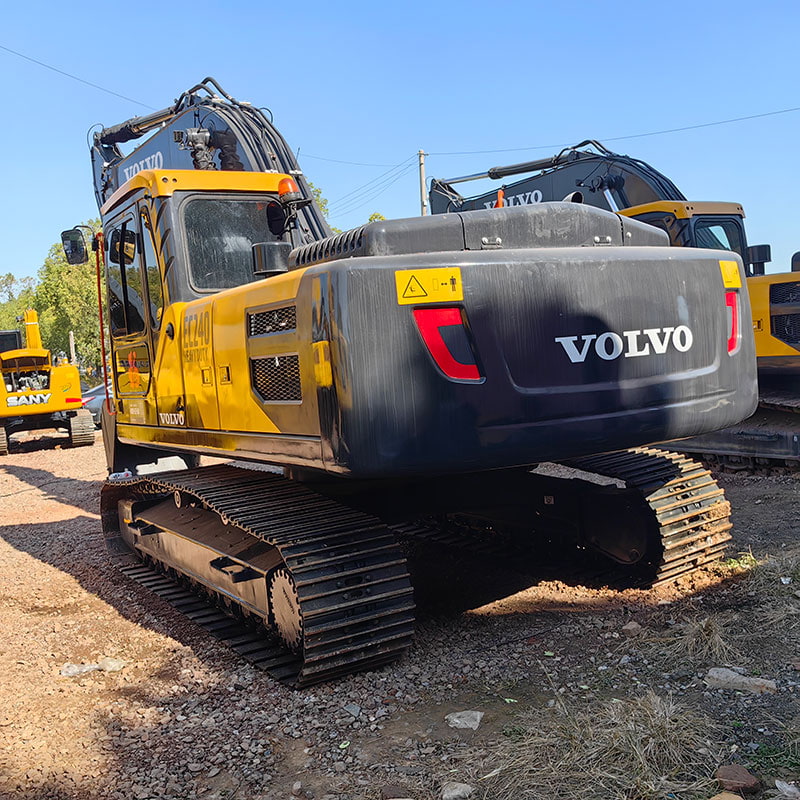 二手沃尔沃240挖掘机