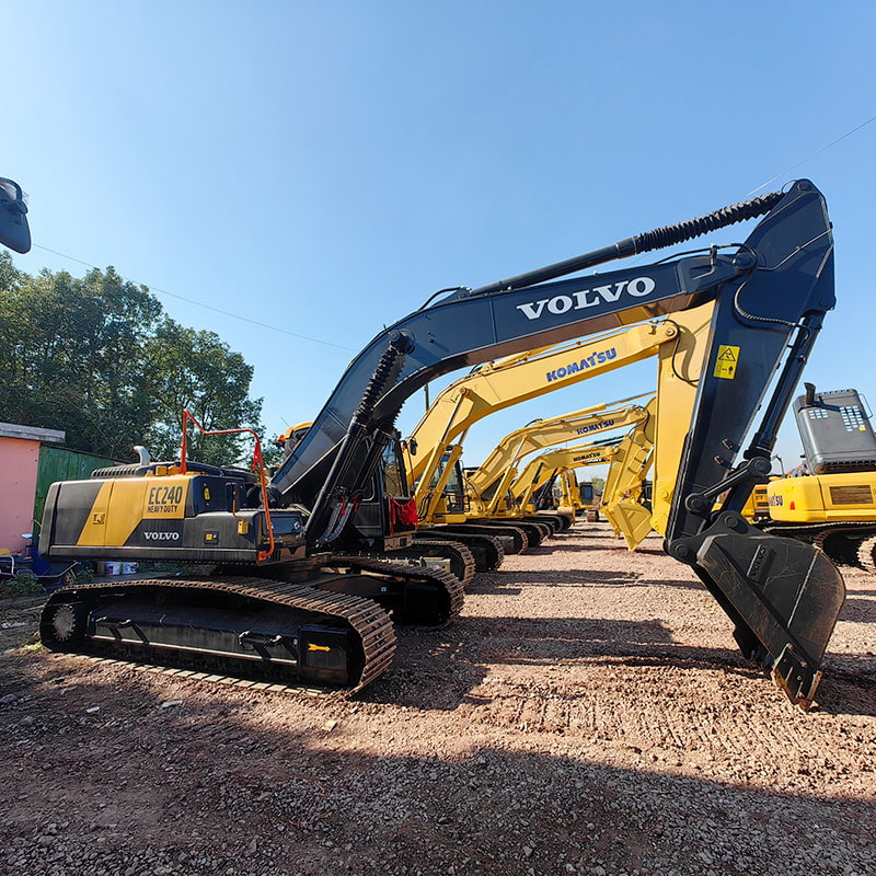 二手沃尔沃240挖掘机