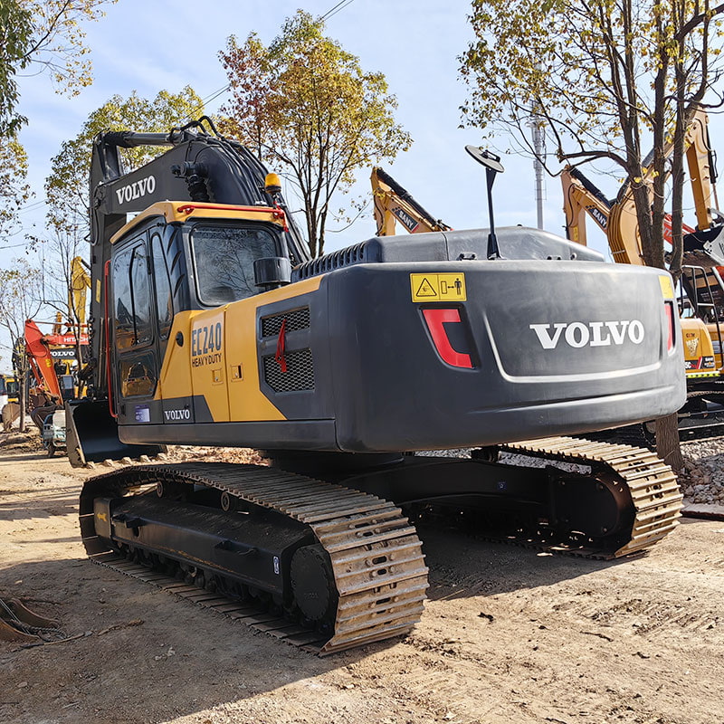 Used 沃尔沃240 excavator