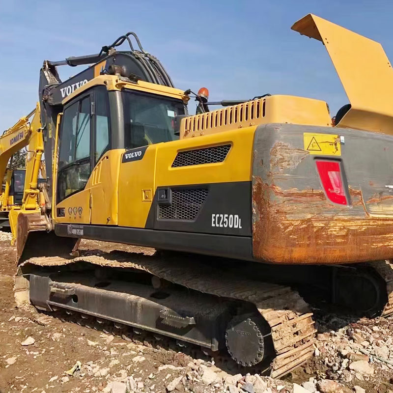Used 沃尔沃250 excavator