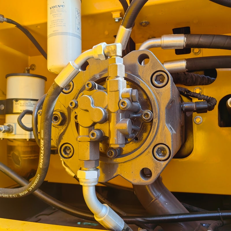 二手沃尔沃300D挖掘机