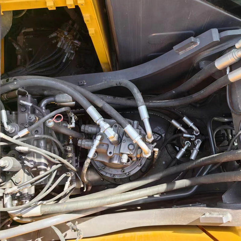 二手沃尔沃220D挖掘机